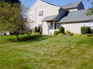 37D Canterbury Dr, Monroe Township, NJ 08831