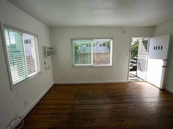 3rd image of 5614 Auckland Ave #5616