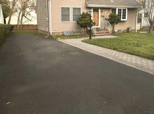 475 S Pleasant Ave, Ridgewood, NJ 07450