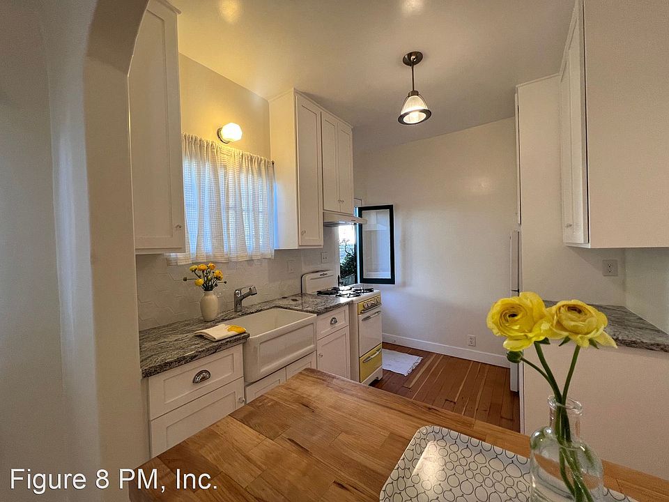 1st image of 1442 Echo Park Ave