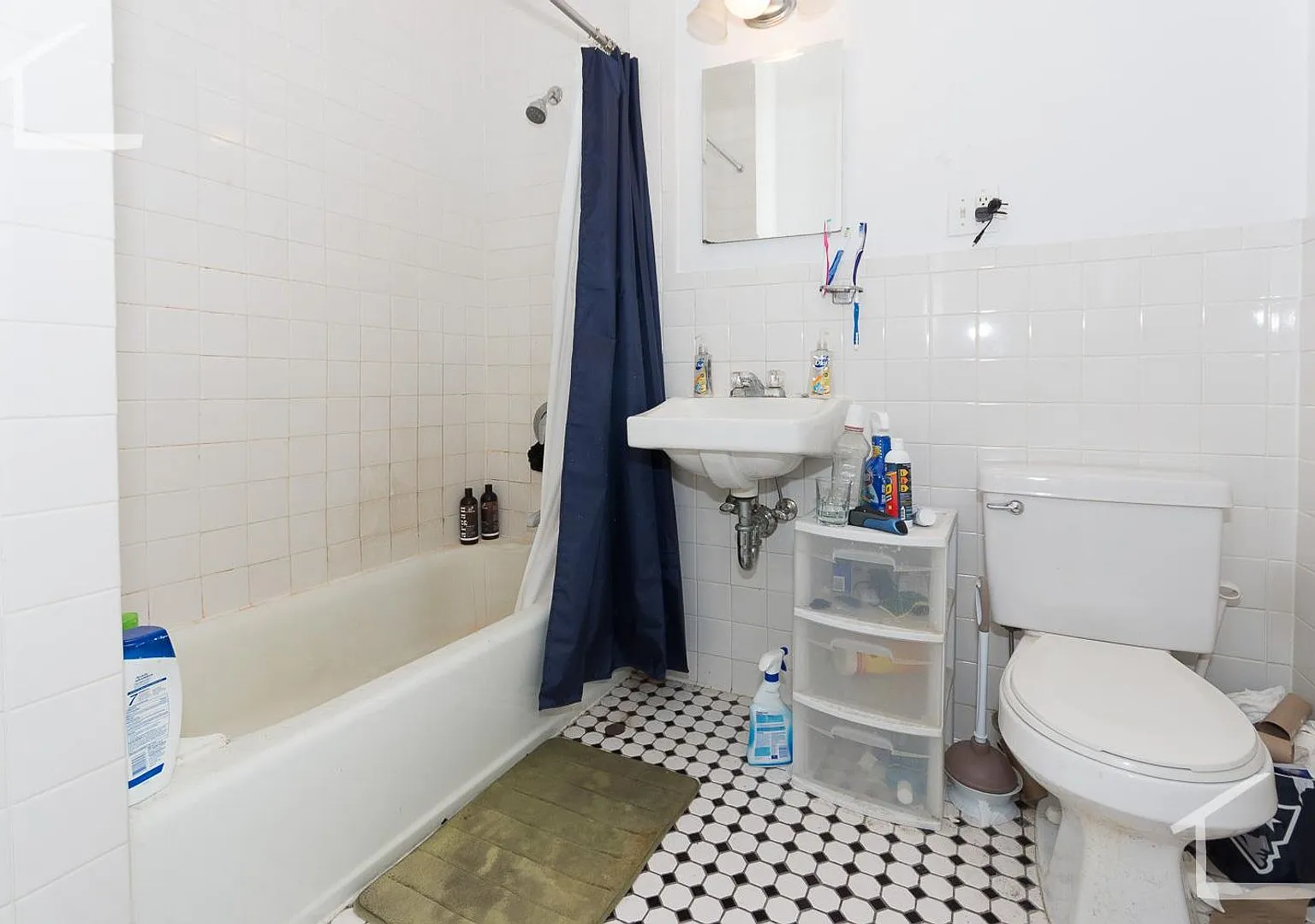 Nice 3 bed in Cleveland Circle — Photo 3