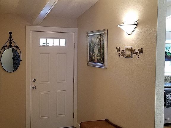 5th image of 10012 58th Avenue Ct E