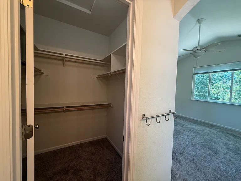 Master Suite Walk In Closet