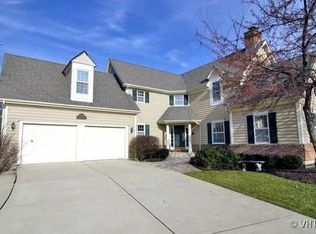 2007 Howard St, Wheaton, IL 60187