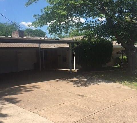 5th image of 1701 Brent Ct