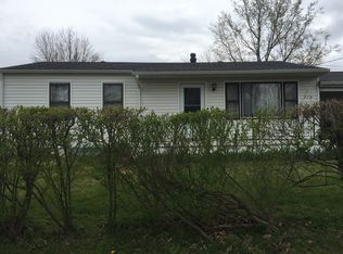 710 N Delaware St, Belleville, IL 62221