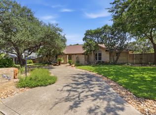 102 Irongate Rd, Castle Hills, TX 78213