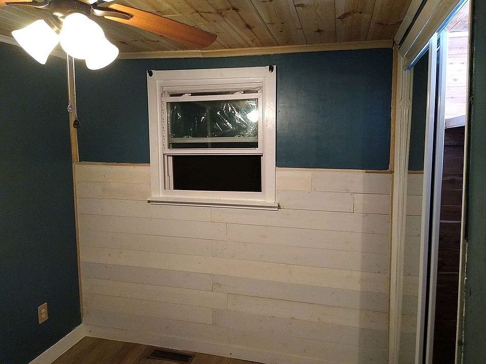 1st image of 211 Sparacino St