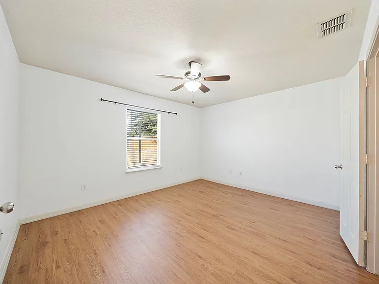 5706 Texas Cyn — Photo 16