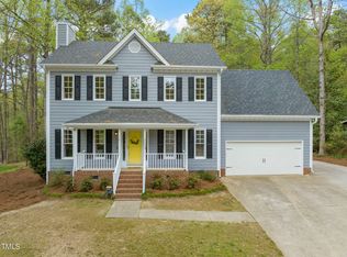 2032 Stoneglen Ln, Raleigh, NC 27603