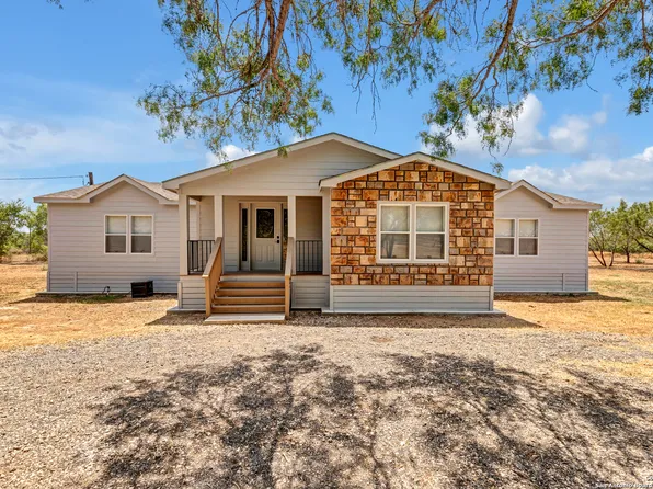 16445 OLD CORPUS CHRISTI HWY, Elmendorf, TX 78112