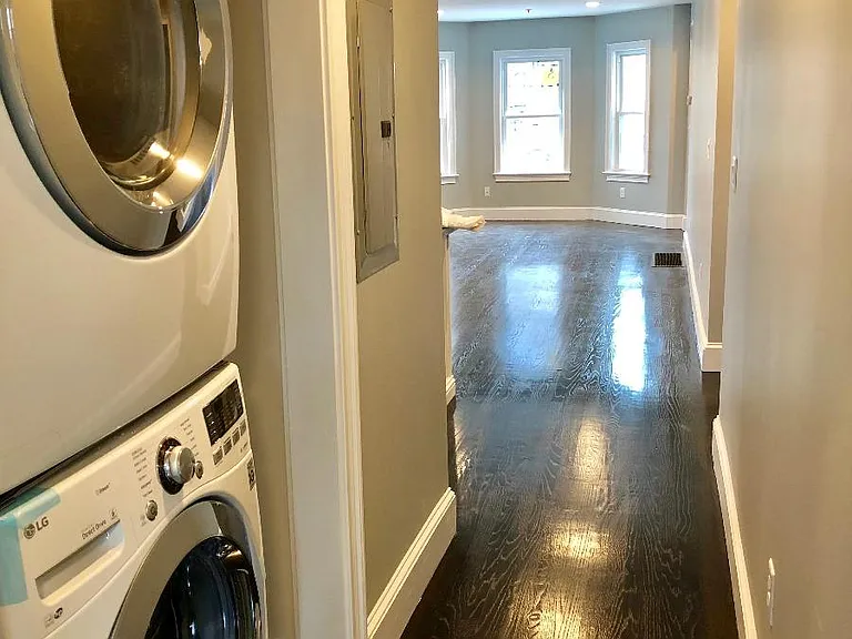 93 Grant St — Photo 12