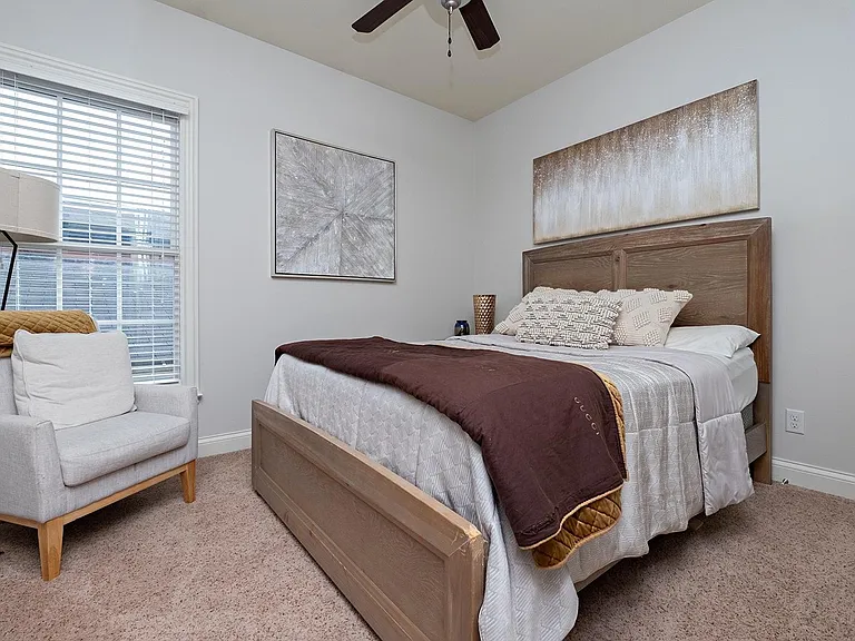 9406 Harlequin St — Photo 45