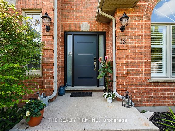 3rd image of 16 Fitzwilliam Blvd