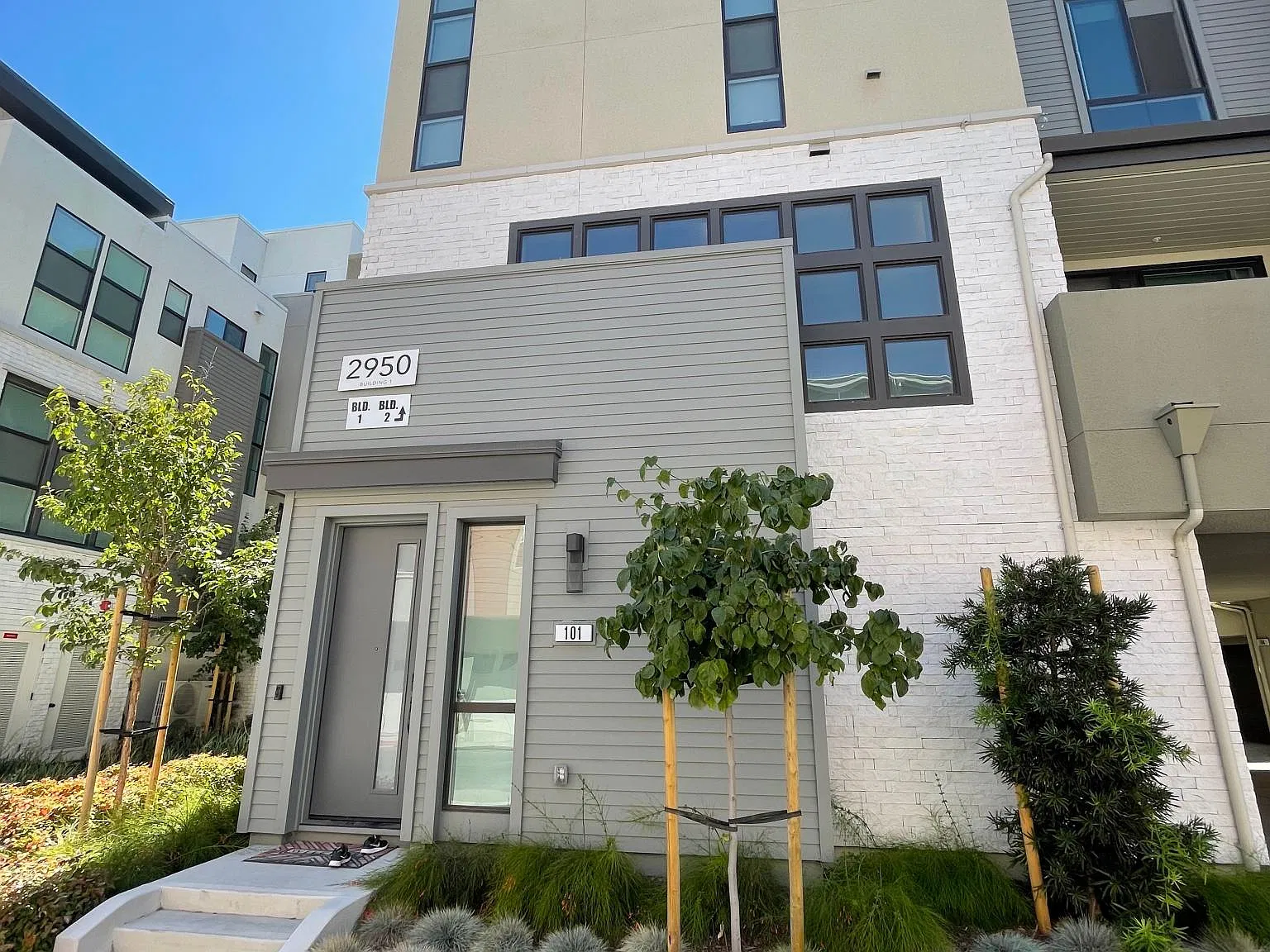 2950 Sanor Pl — Photo 1