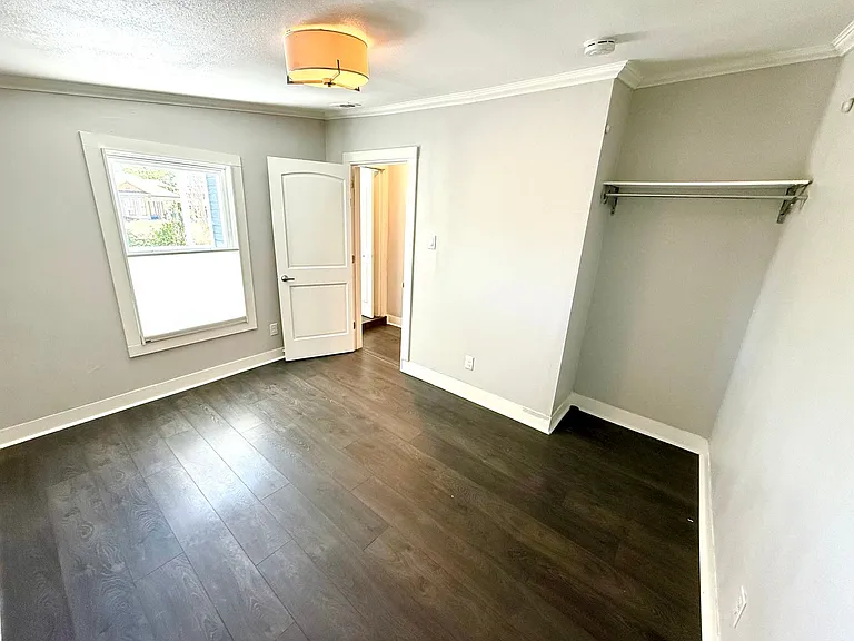 804 Dawson St — Photo 33