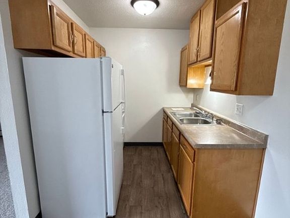 2nd image of 909 12th Ave NE #13