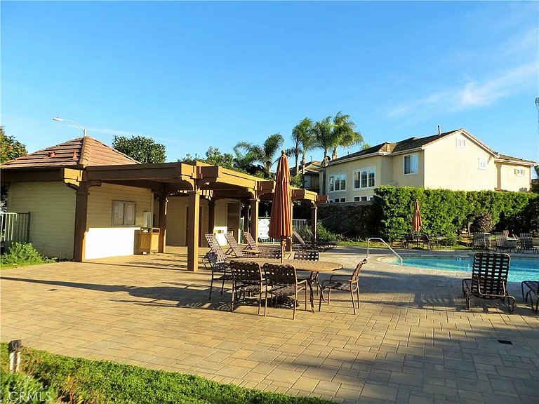 18662 Park Meadow Ln — Photo 31