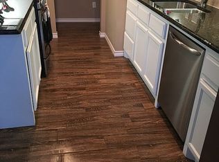 120 SW 10th St, Moore, OK 73160