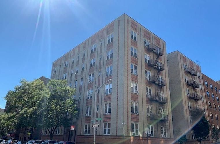 1st image of 680 W 204th St