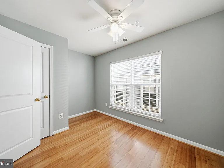 13131 Clarksburg Square Rd — Photo 28
