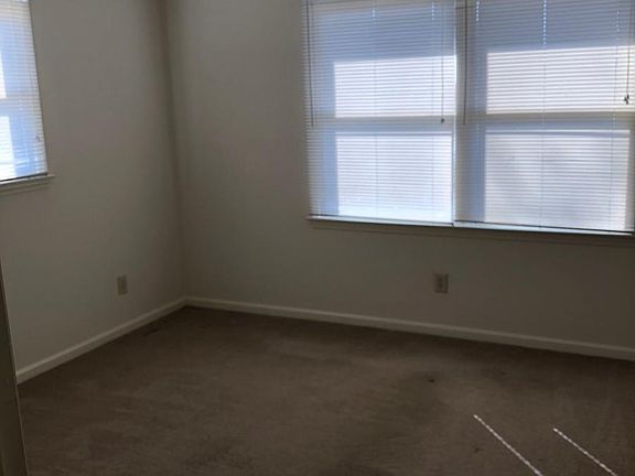 2nd image of 109 W College Manor Dr