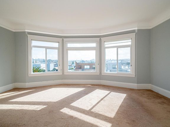 3rd image of 568 28th Ave APT 2