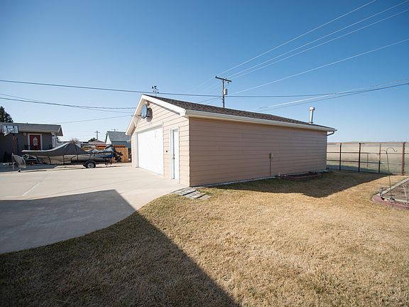 2nd image of 63 Beaver Creek Blvd