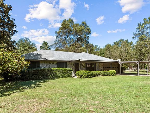3rd image of 1814 Dawson Dr