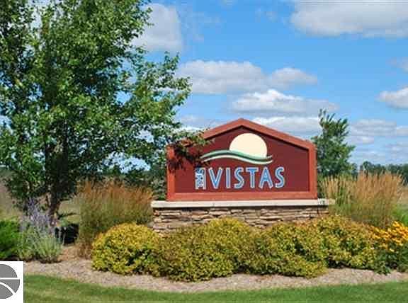 2nd image of 734 Vista Pl