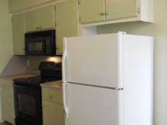 4th image of 1813 E Lindsey St APT 4