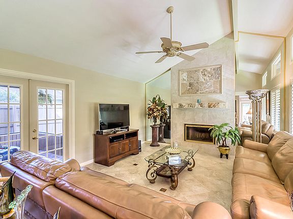 3rd image of 235 Ashford Ct