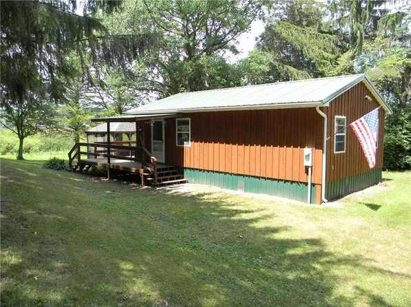 1553 War Moose Dr #4, Delevan, NY 14042