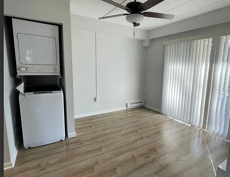 Robin Hood Apartments — Photo 31