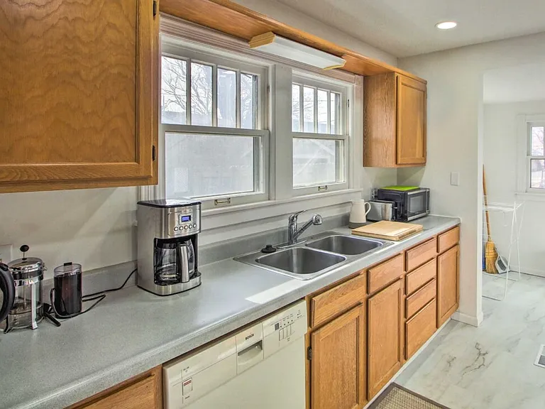 1417 Washington St — Photo 12