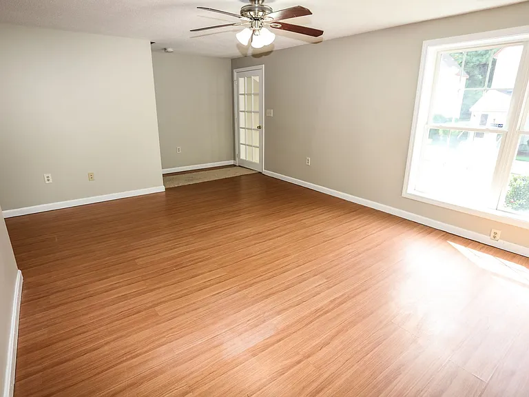 14 E Ridge Rd — Photo 10