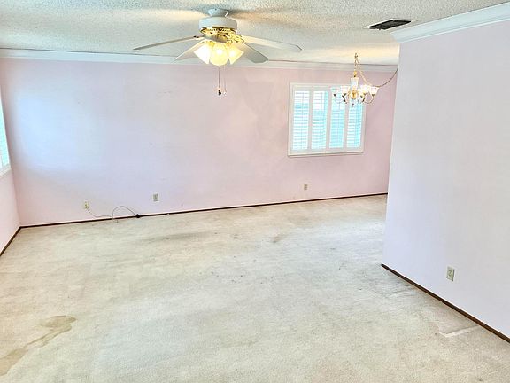 4th image of 8209 Canyon Oak Dr