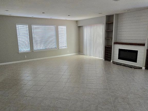 5th image of 1825 Maryal Dr