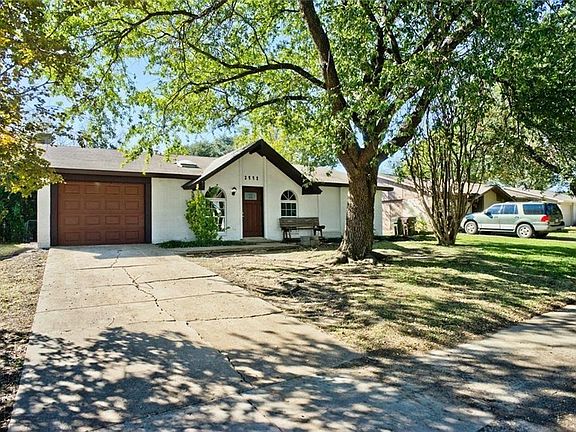 2nd image of 3445 Cherrywood Ln