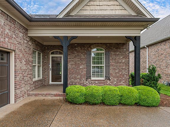 4th image of 158 Tara Ln