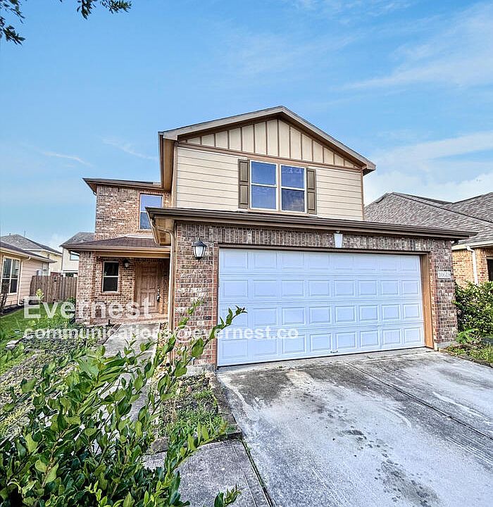 1st image of 10618 Kentington Oak Dr