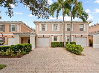 5453 Cove Cir #103, Naples, FL 34119