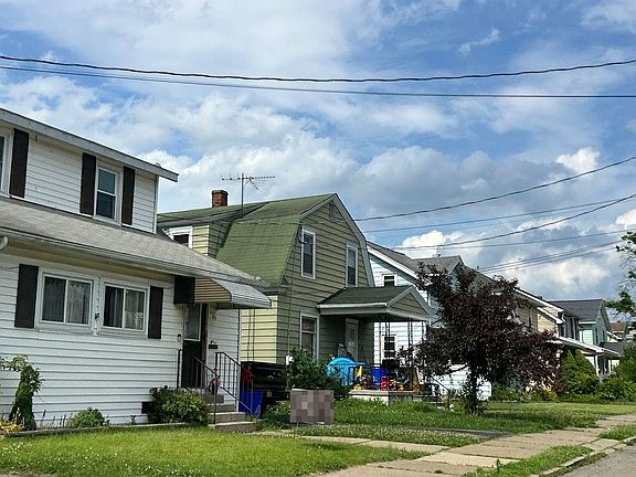 3rd image of 79 Bernice St