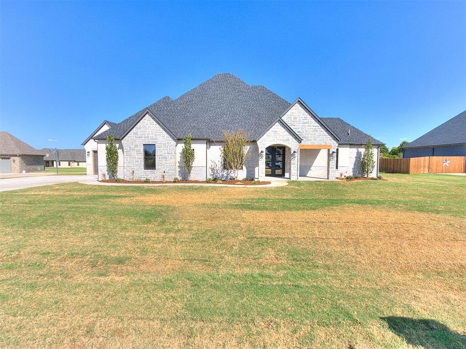 1st image of 948 Dorsi Cir