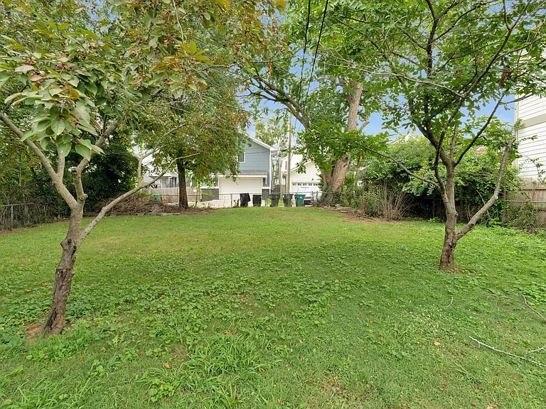 5206 Georgia Ave — Photo 24