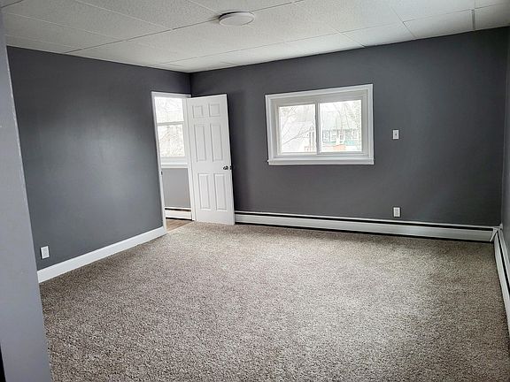 2nd image of 1007 Pembroke Ave Floor 2