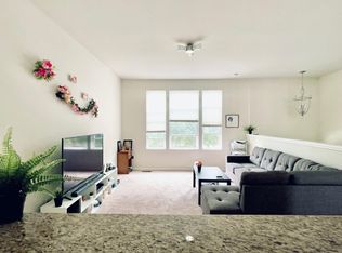 27846 Hopkins Dr #34-203, Novi, MI 48377