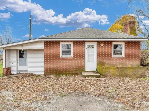 1957 County Road 3000 N #B, Rantoul, IL 61866