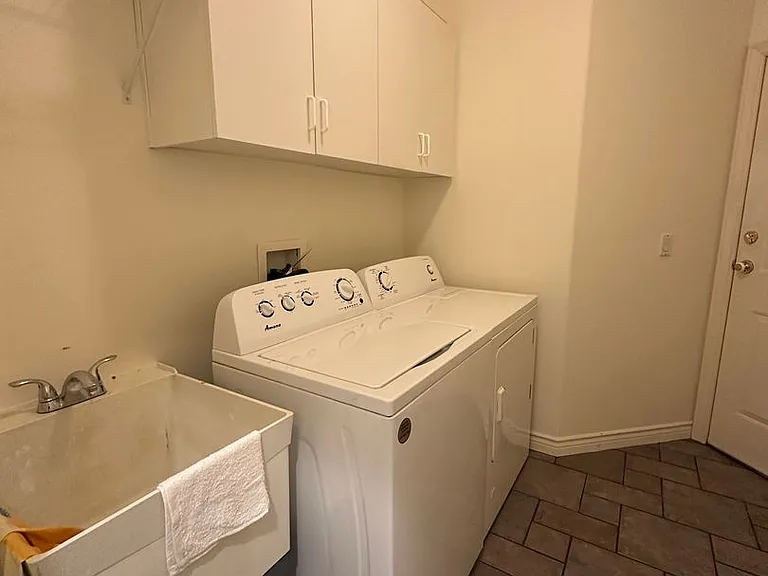 8616 Blue Grouse Way — Photo 32
