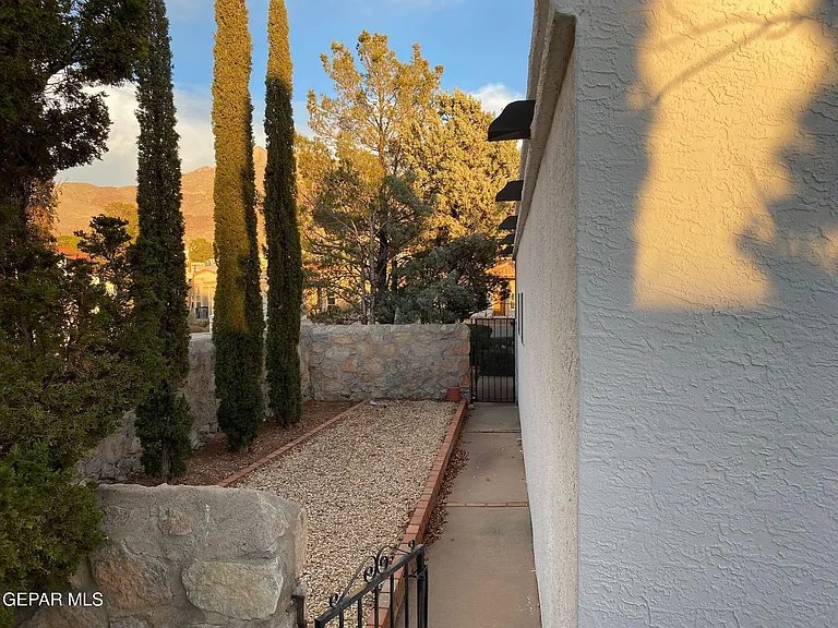 864 Dulce Tierra Dr — Photo 32